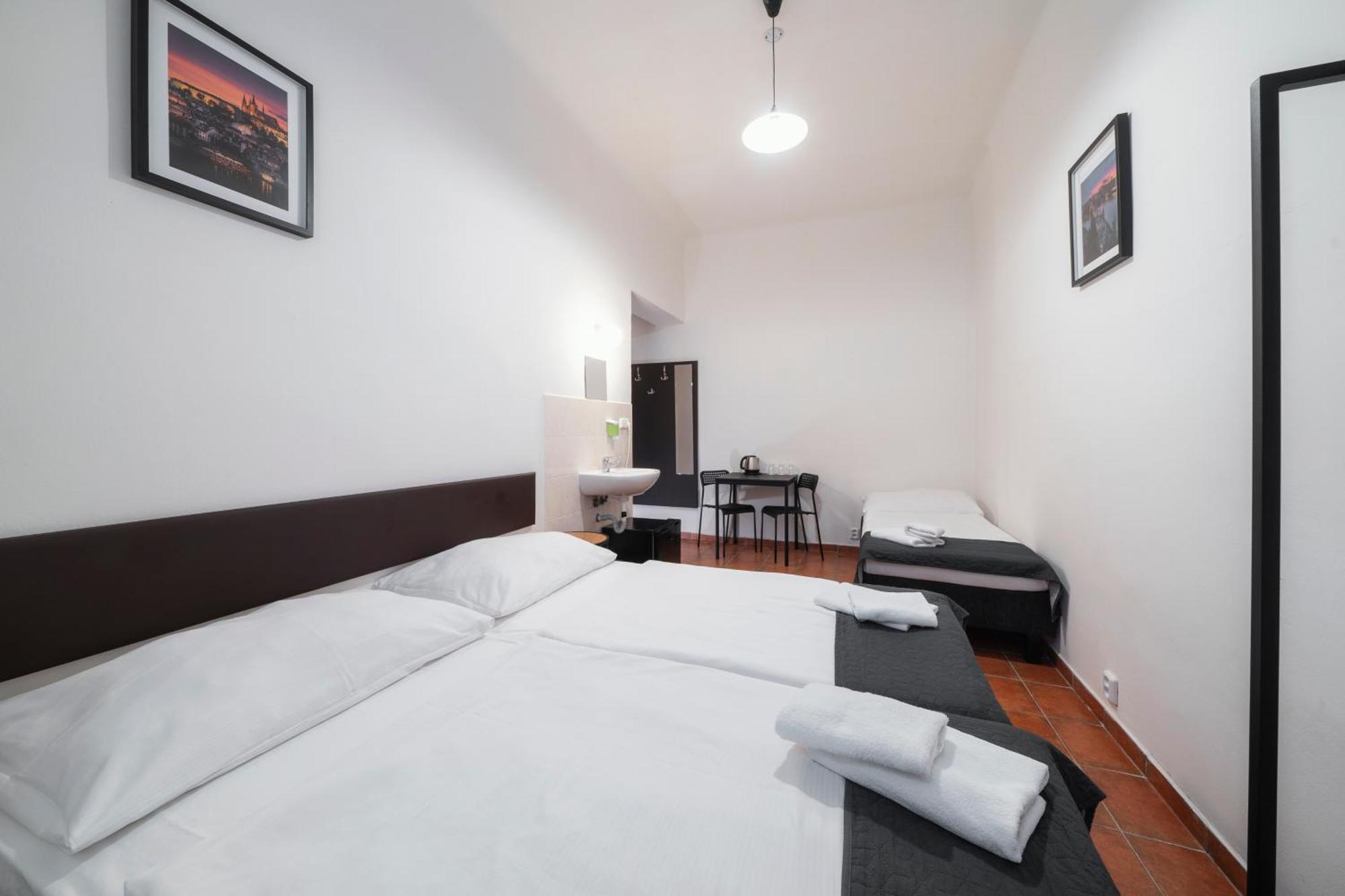 Triple Room,1613429148:JPEG